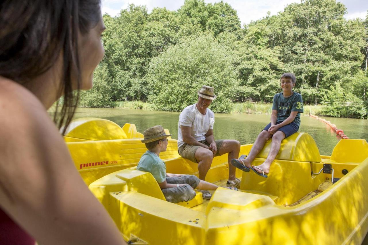 Mobil-Home 4 étoiles avec piscine proche de Blois Onzain Esterno foto