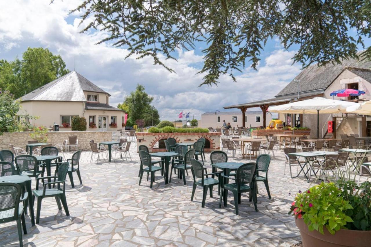 Mobil-Home 4 étoiles avec piscine proche de Blois Onzain Esterno foto