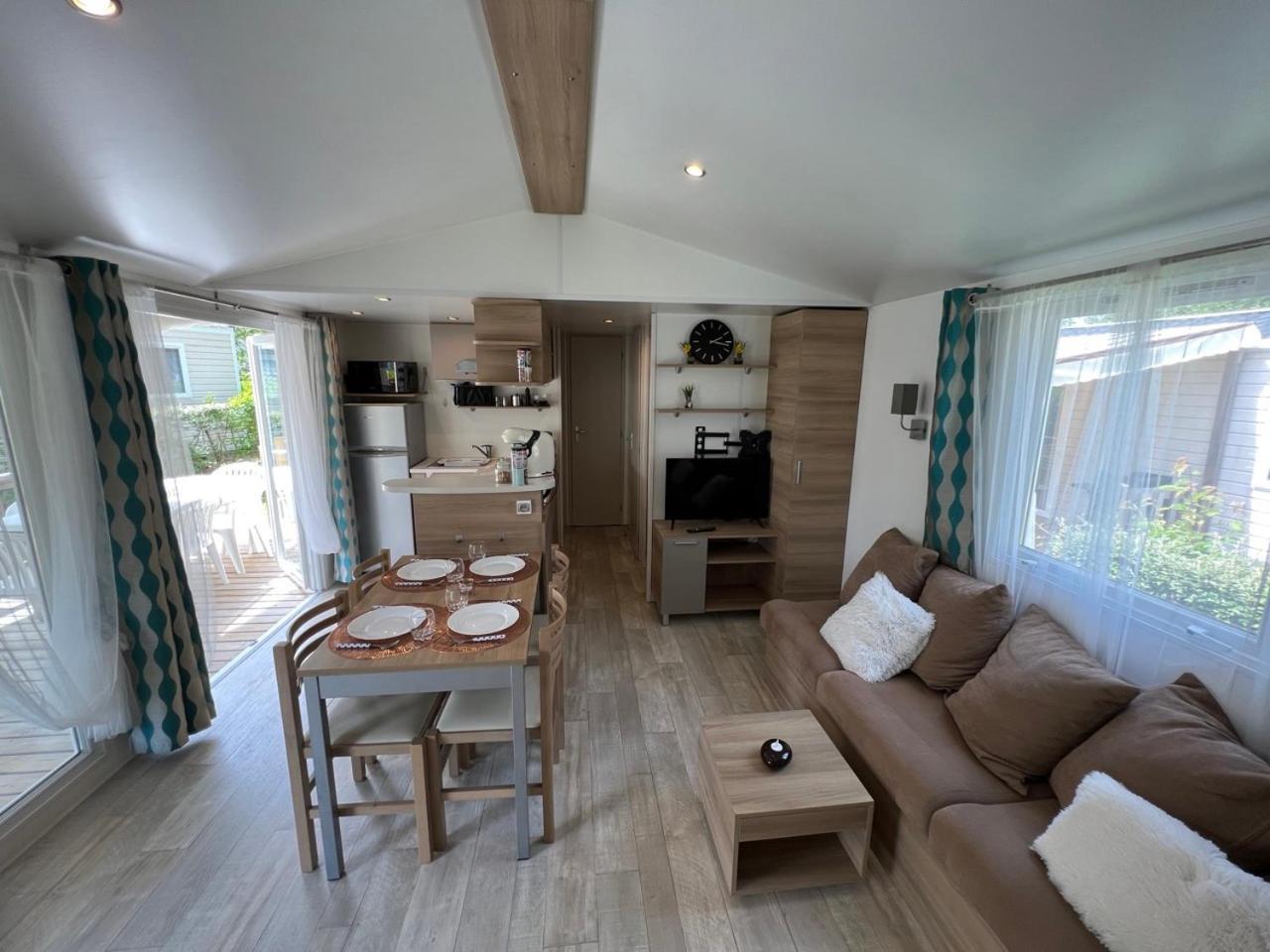 Mobil-Home 4 étoiles avec piscine proche de Blois Onzain Esterno foto